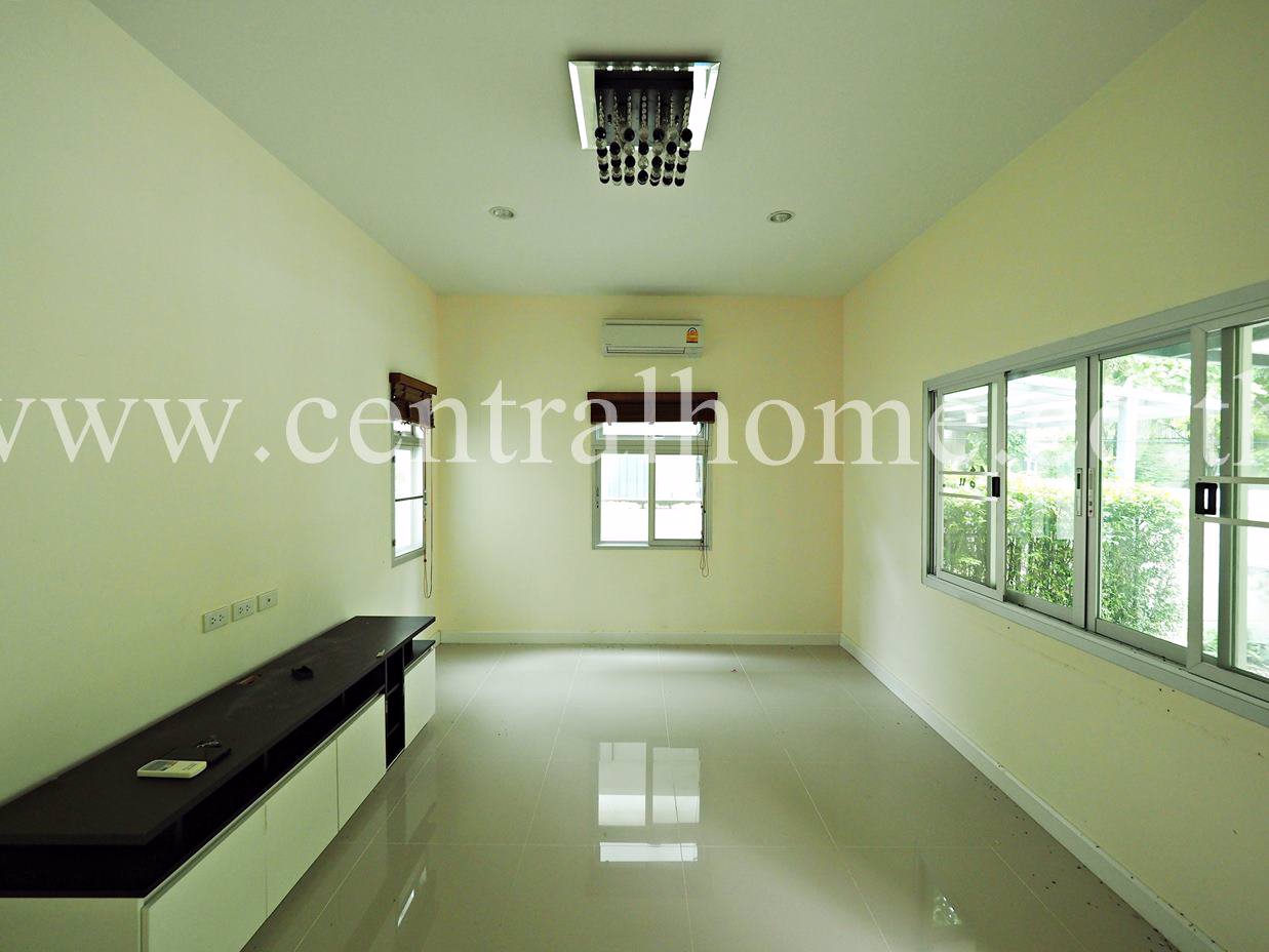 บ้านเดี่ยว-ไลฟ์-บางกอก-บูเลอวาร์ด-รัชวิภา-หน้าบ้านไม่ชนใคร