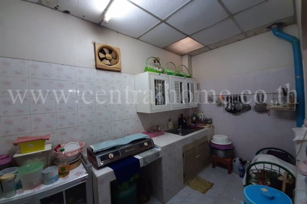 ทาวเฮ้าส์-หมู่บ้าน-บัวทองธานี-ตรงข้ามสมบัติบุรี