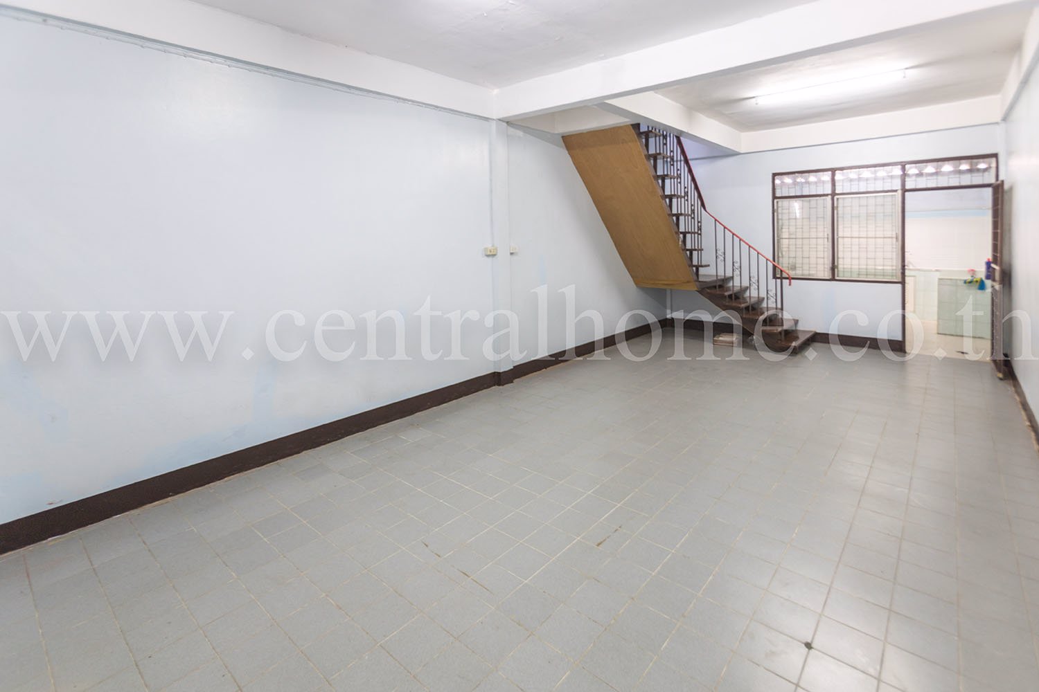 ทาวน์เฮ้าส์-หมู่บ้าน-อยู่สบาย-สำโรงเหนือ-23