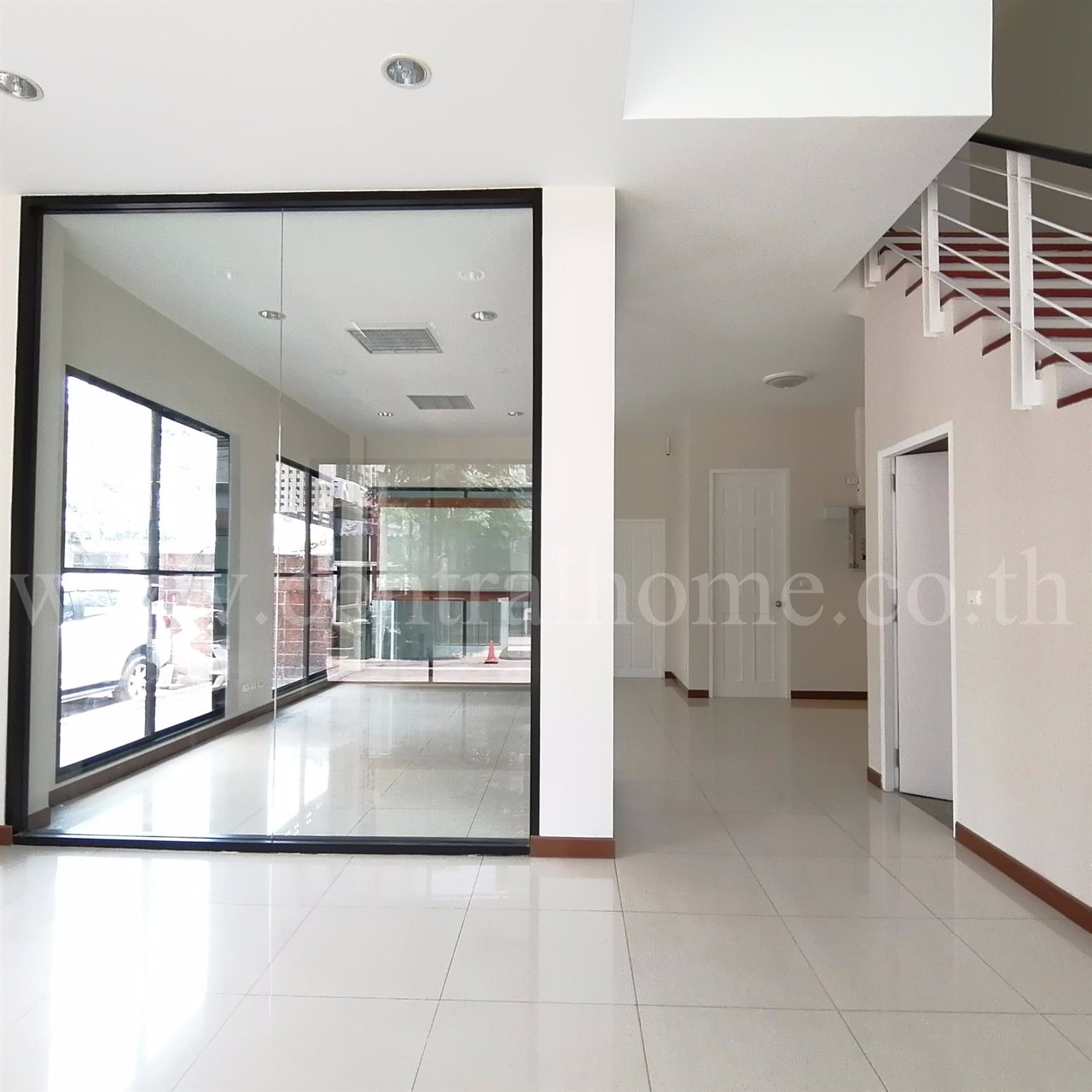 บ้านกลางกรุง-ออฟฟิศ-ปาร์ค-ลาดพร้าว-71-ถนาคนิวาส-ซ10