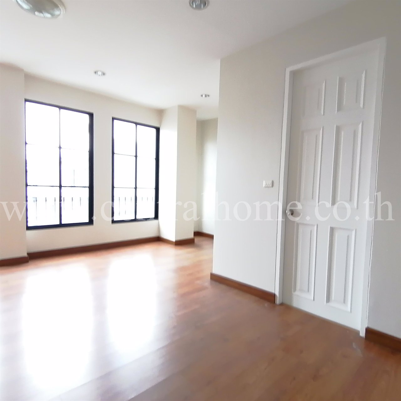 บ้านกลางกรุง-ออฟฟิศ-ปาร์ค-ลาดพร้าว-71-ถนาคนิวาส-ซ10