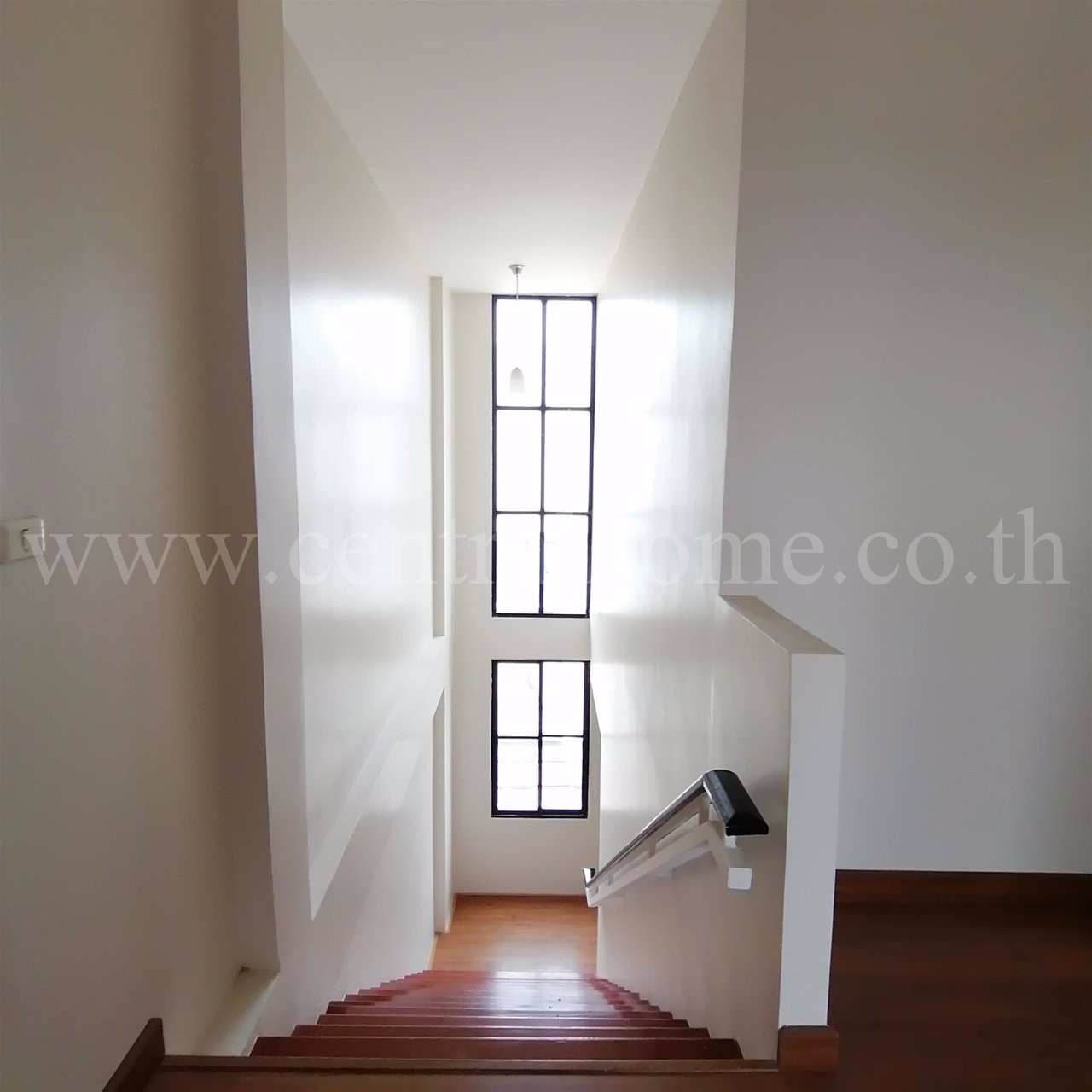 บ้านกลางกรุง-ออฟฟิศ-ปาร์ค-ลาดพร้าว-71-ถนาคนิวาส-ซ10