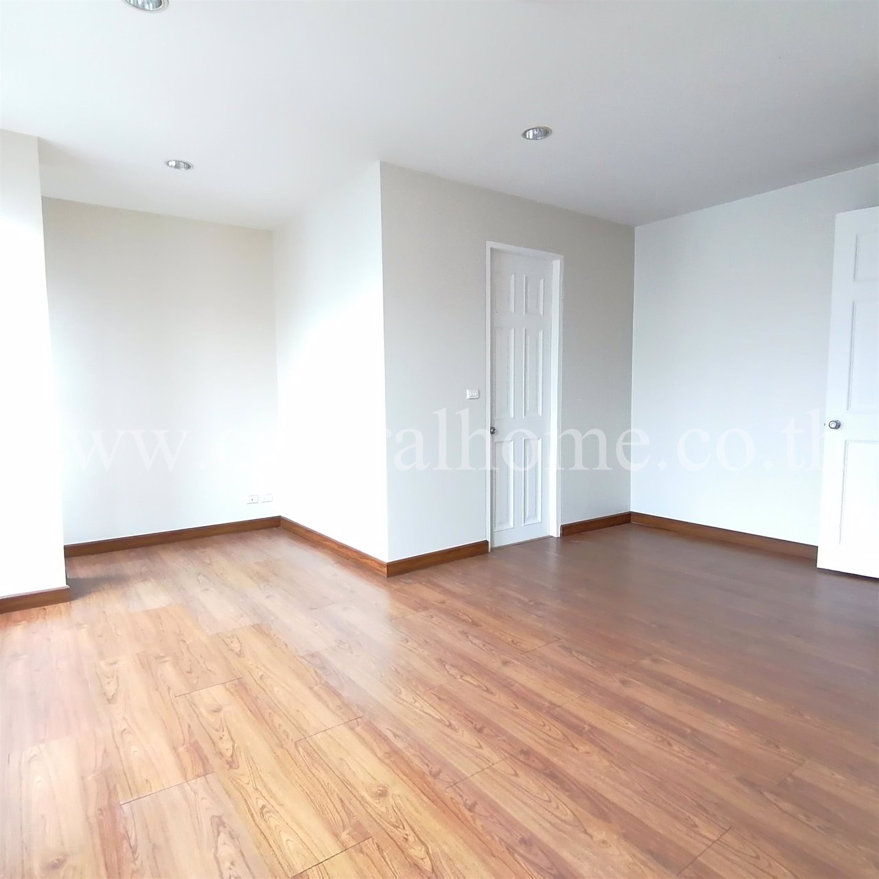 บ้านกลางกรุง-ออฟฟิศ-ปาร์ค-ลาดพร้าว-71-ถนาคนิวาส-ซ10