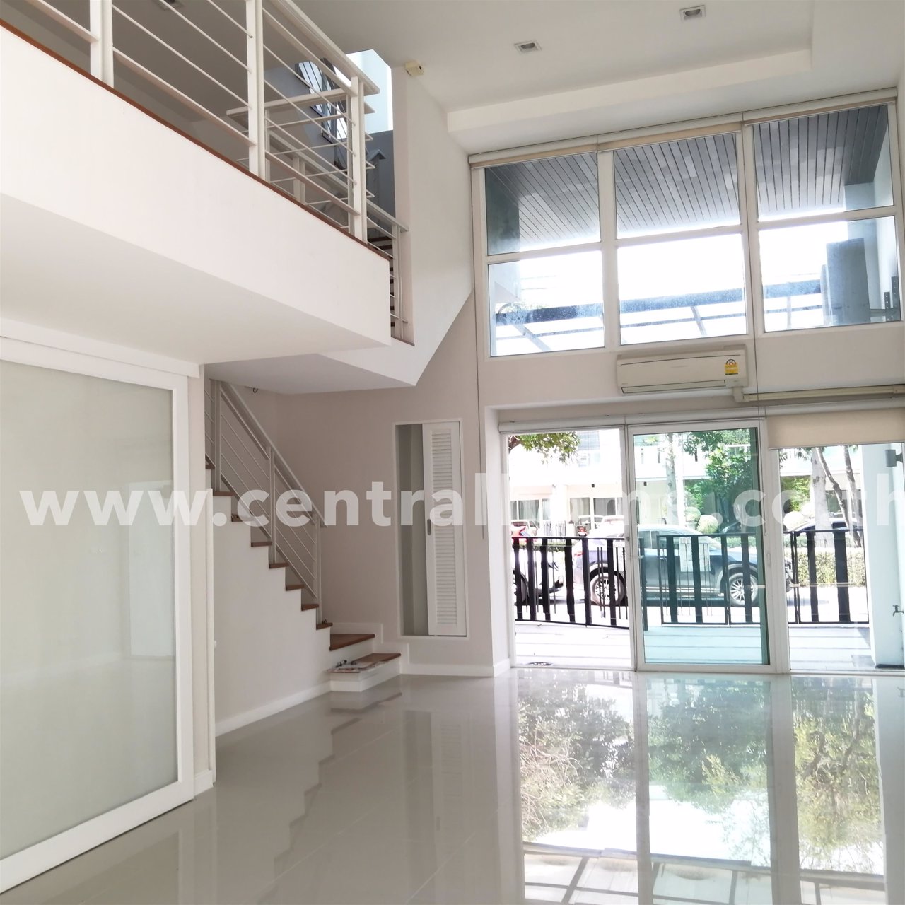 ทาวน์โฮม-โครงการ-สเปซ-ลาดพร้าว-เหม่งจ๋าย