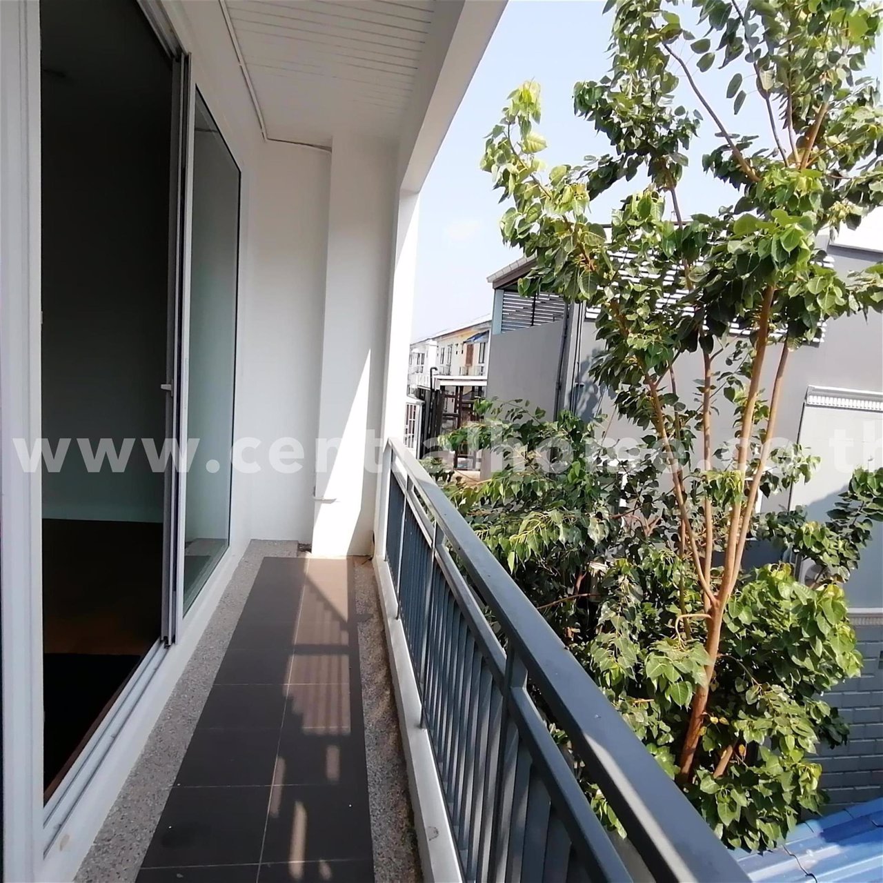 ทาวน์โฮม-โครงการ-สเปซ-ลาดพร้าว-เหม่งจ๋าย