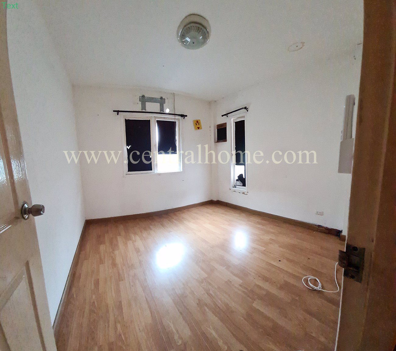 ทาวน์โฮม-หมู่บ้าน-เมอริท-แกรนด์-ดอนเมือง-หลังมุม