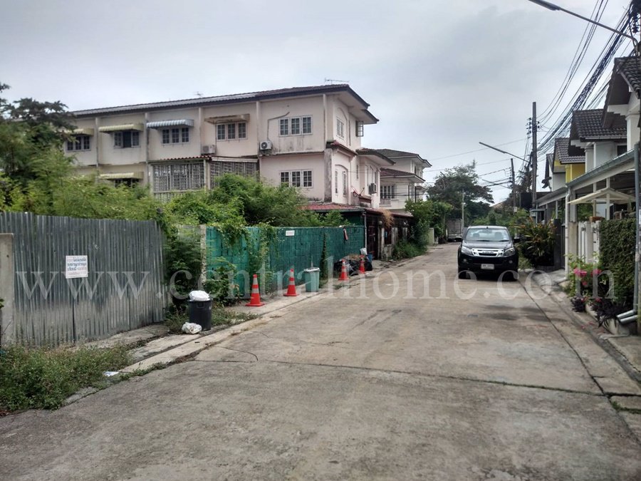 ที่ดินพร้อม-สิ่งปลูกสร้าง-หมู่บ้าน-พิบูลย์-การ์เด้นท์-วิลล์-พิบูลย์สงคราม