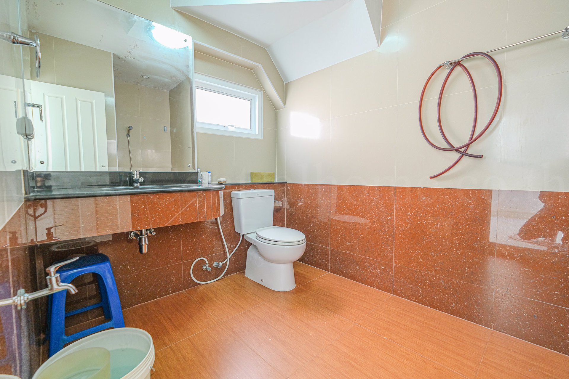 บ้านเดี่ยว-หมู่บ้าน-รัชชา-5-กาญจนาภิเษก-นครอินทร์-หลังมุม