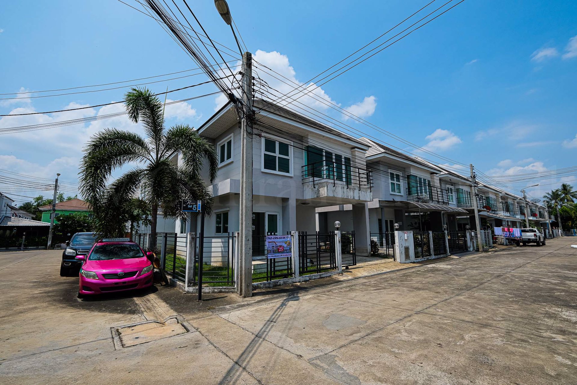 บ้านเดี่ยว-หมู่บ้าน-รัชชา-5-กาญจนาภิเษก-นครอินทร์-หลังมุม