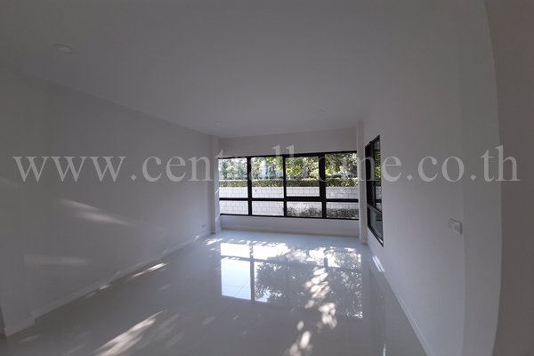 บ้านเดี่ยว-หมู่บ้าน-the-city-รัชดาฯ-วงศ์สว่าง-หลังมุม-ต้นโครงการ