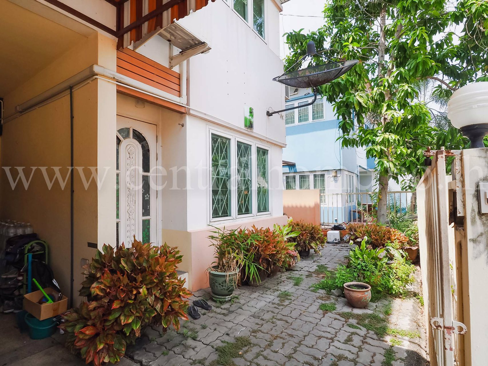 บ้านแฝด-ภัทรไพรเวท-2-สามโคก-ปทุมธานี-โครงการติดถนนใหญ่