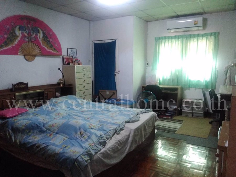 ทาวน์เฮ้าส์-2-ชั้น-หมู่บ้าน-ชินวรรณ-ปทุมธานี