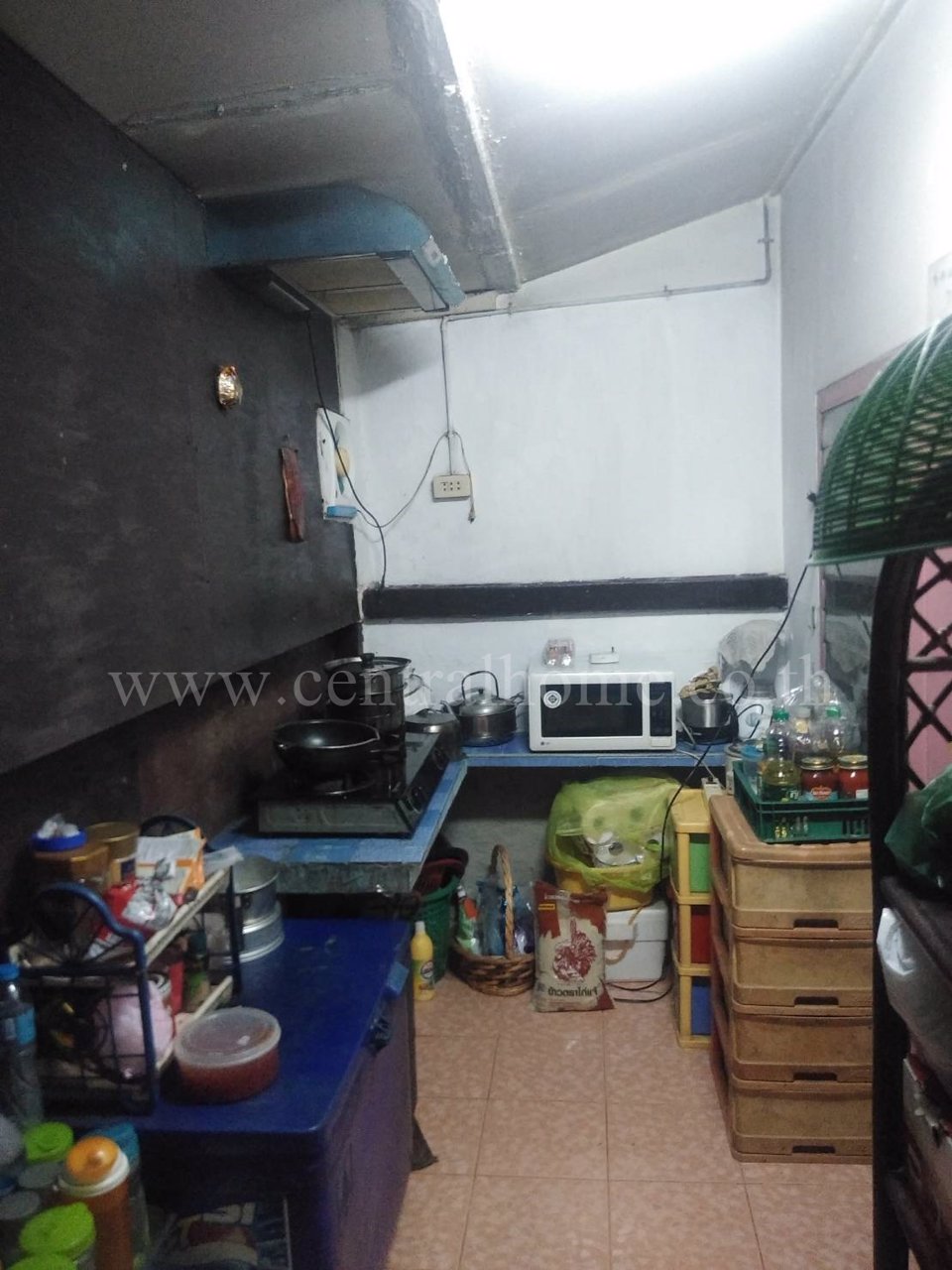 ทาวน์เฮ้าส์-2-ชั้น-หมู่บ้าน-ชินวรรณ-ปทุมธานี