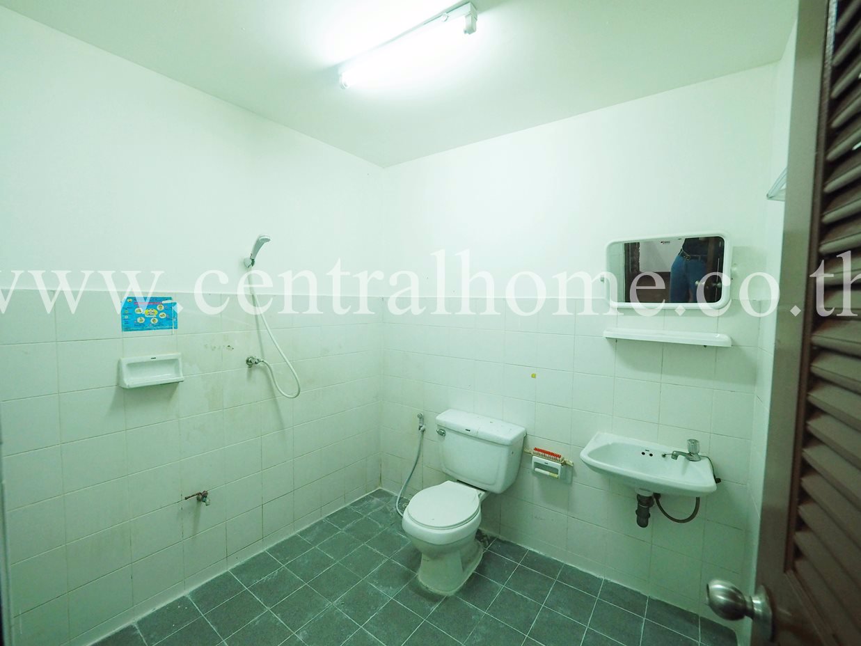 ทาวน์เฮ้าส์-ซอย-เรวดี-62-35-ชั้น-บ้านสวยพร้อมเข้าอยู่ราคาถูก