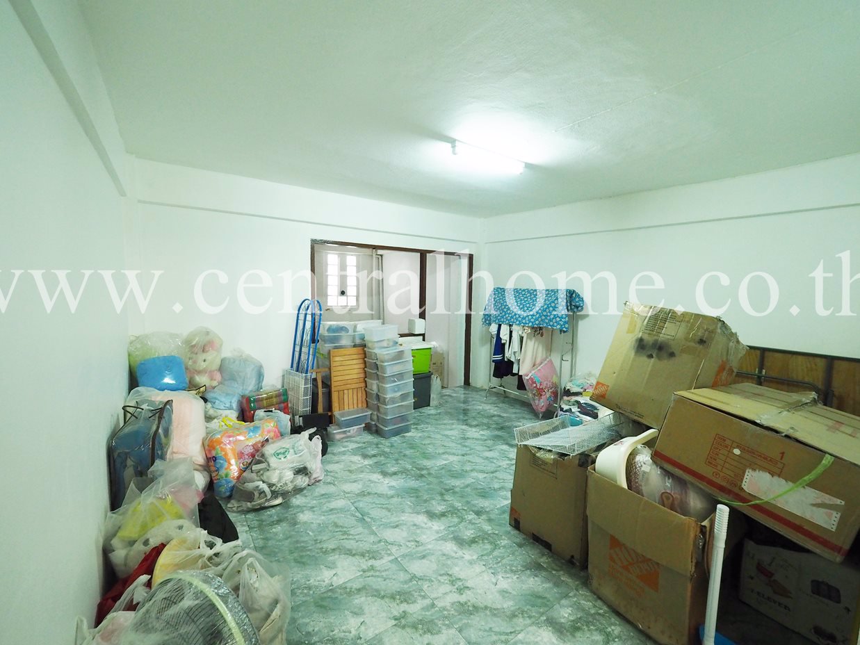 ทาวน์เฮ้าส์-ซอย-เรวดี-62-35-ชั้น-บ้านสวยพร้อมเข้าอยู่ราคาถูก