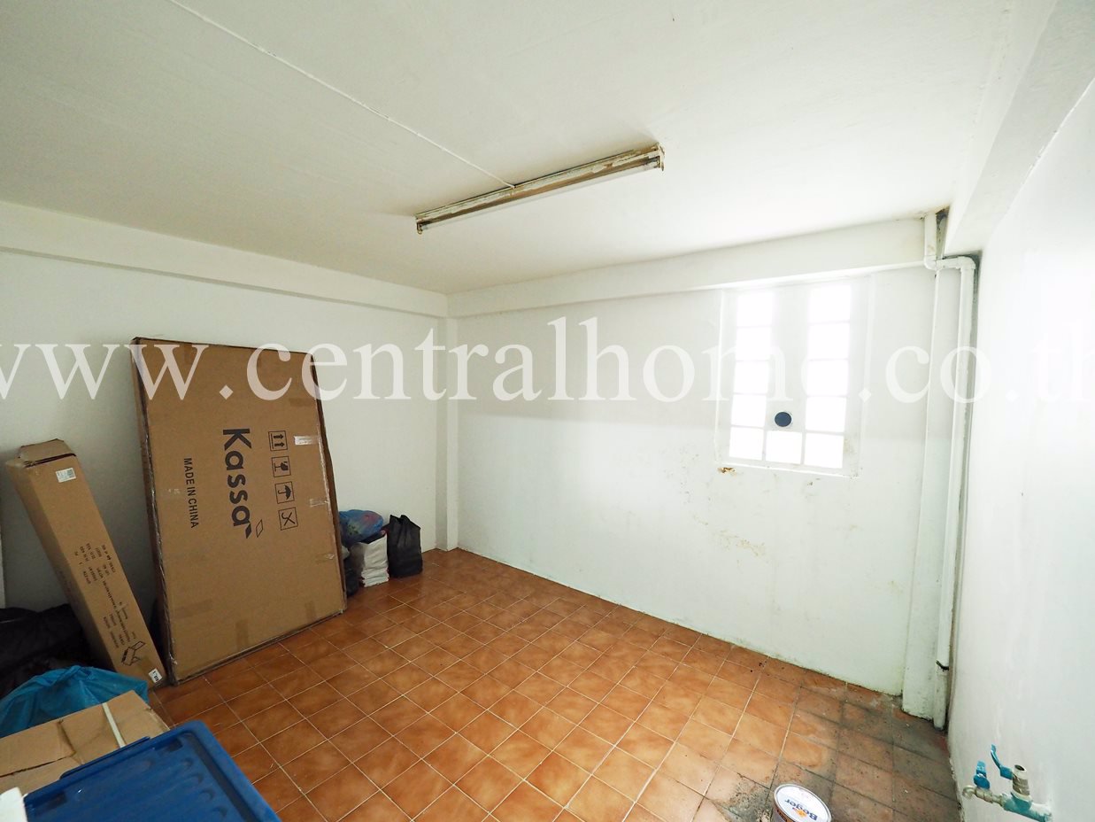 ทาวน์เฮ้าส์-ซอย-เรวดี-62-35-ชั้น-บ้านสวยพร้อมเข้าอยู่ราคาถูก