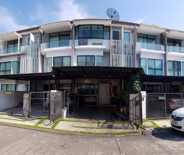 ขายทาวน์โฮม-3-ชั้น-หมู่บ้าน-the-terrace-เดอะเทอเรส-ซอยรามอินทรา-65-เนื้อที่-22-ตารางวา