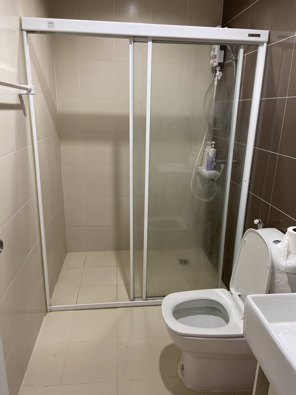 ทาวน์โฮม3-ห้องนอน2-ห้องน้ำเช่าพร้อมเฟอร์นิเจอร์