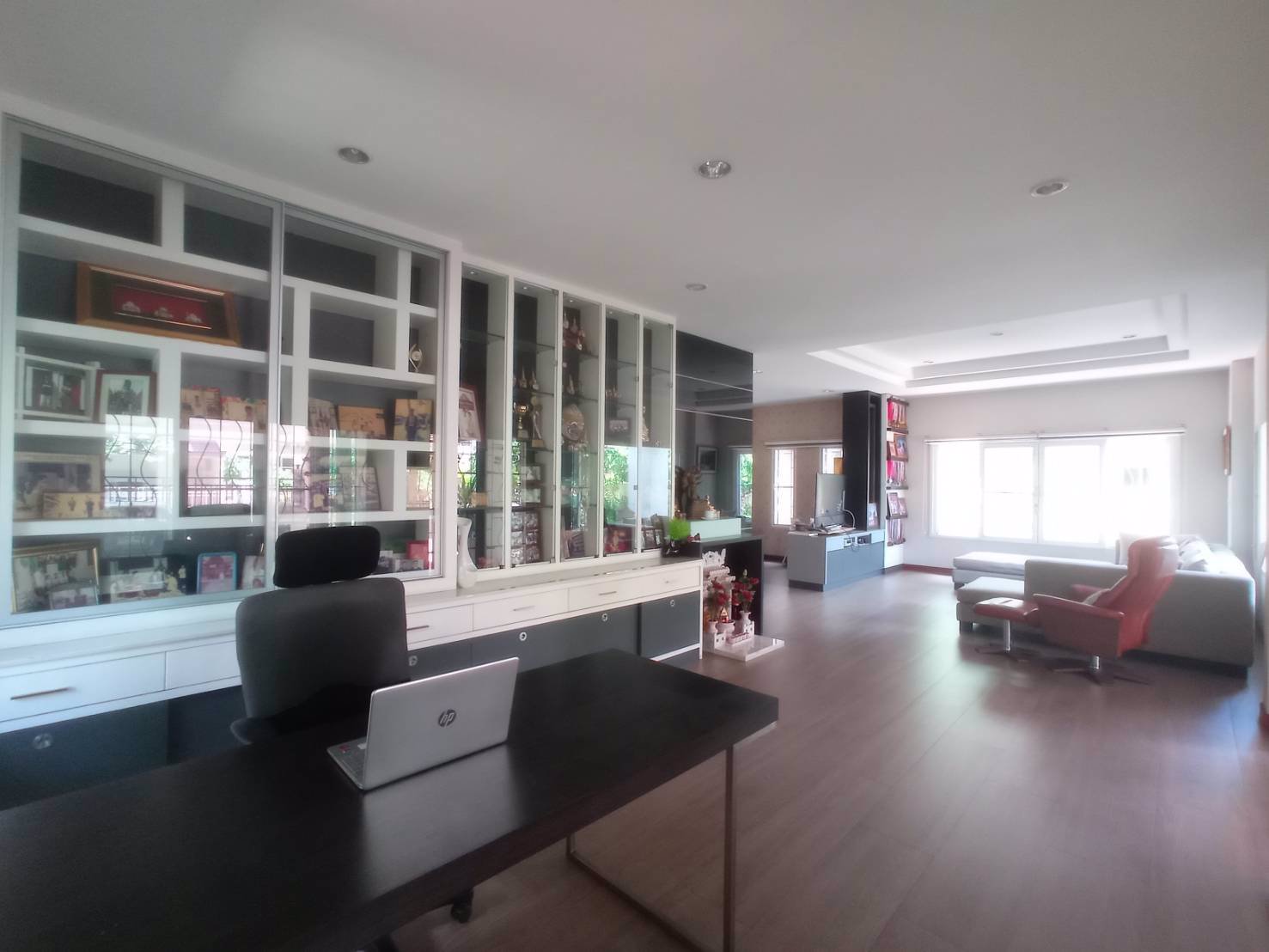 ขายด่วน-เจ้าของขายเอง-บ้านเดี่ยวหลังใหญ่-พร้อมเรือนรับรองอีก-1-หลัง