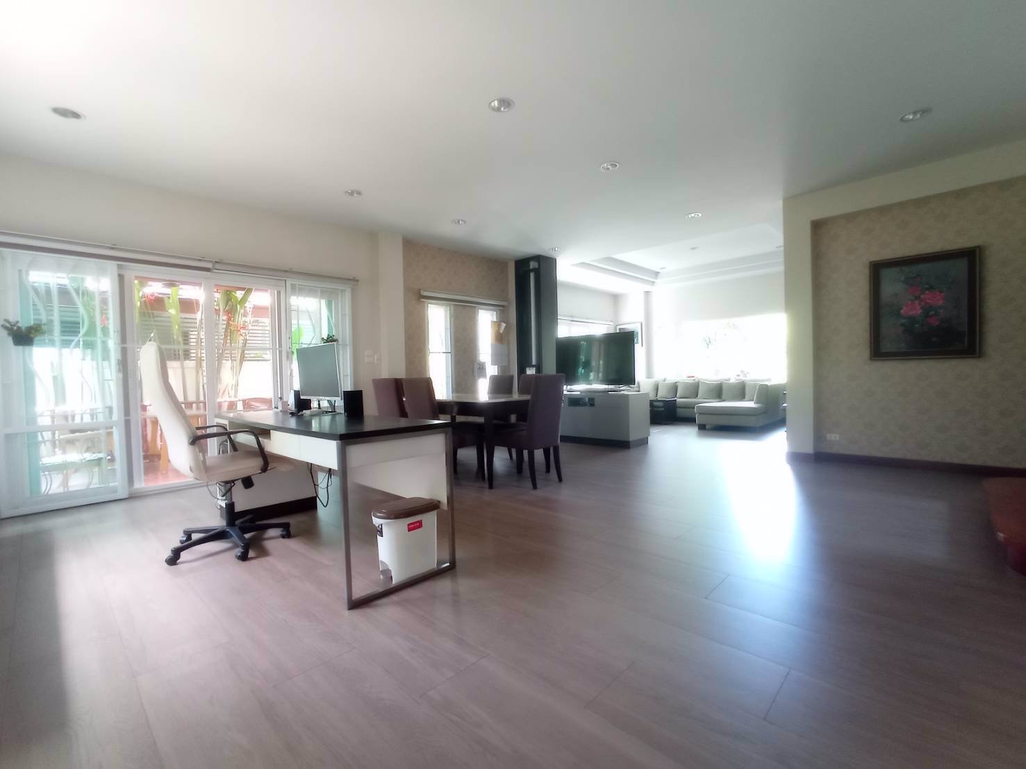 ขายด่วน-เจ้าของขายเอง-บ้านเดี่ยวหลังใหญ่-พร้อมเรือนรับรองอีก-1-หลัง