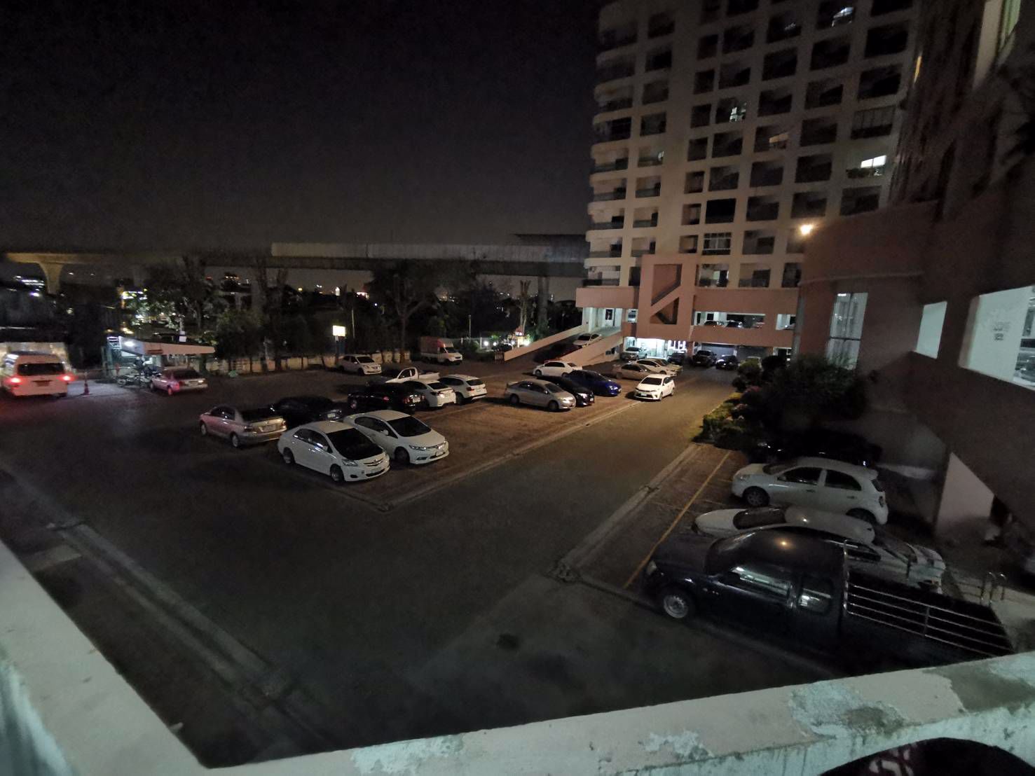 ขายด่วน-คอนโดมิเนียมพระราม-6-แมนชั่น-a-สองห้องใหญ่-ขายรวมกัน-ทำเลดีเยี่ยม