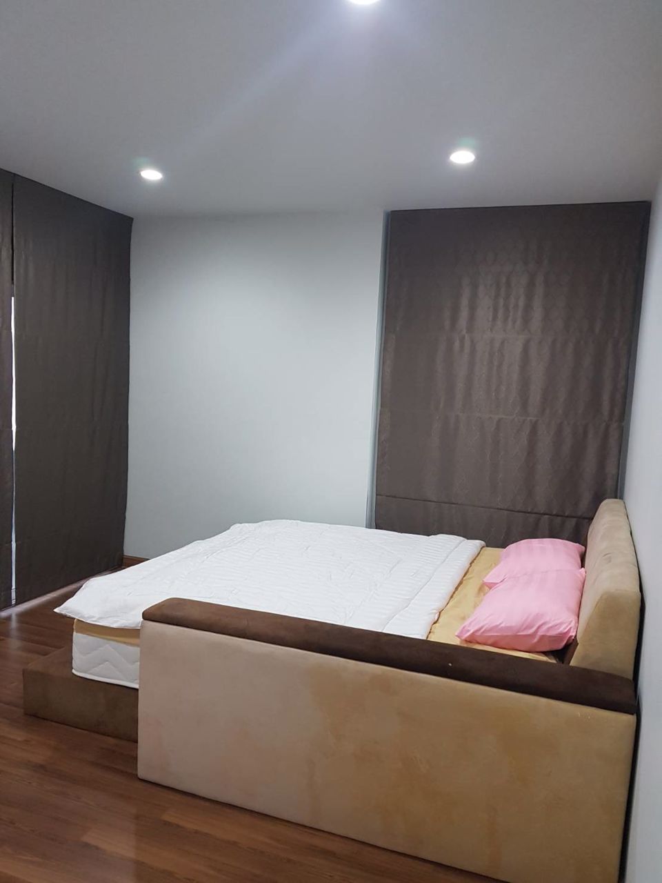 ขาย-เช่า-พูลวิลล่า-ใหม่พร้อมสระว่ายน้ำ-2-สระ-ในโครงการอารียาโคโม-ลาดกระบัง-สุวรรณภูมิ-ห่างสนามบิน