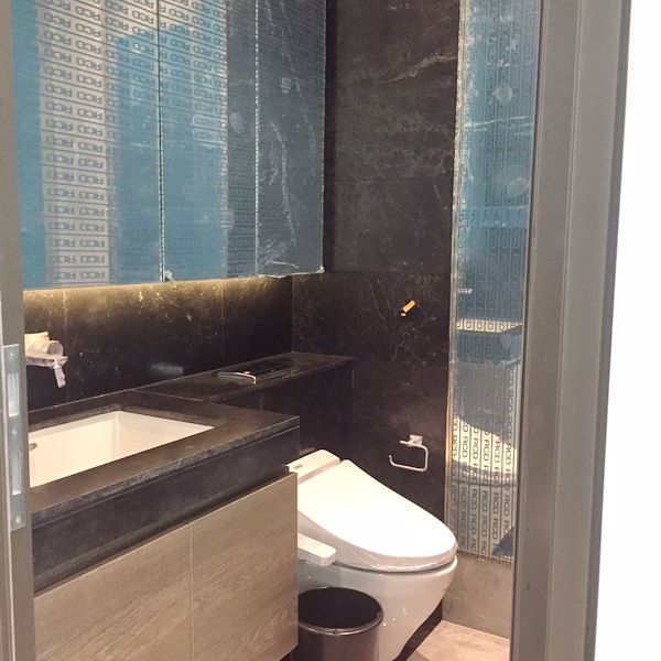 ขายห้องใหม่ราคาเท่าทุน-คอนโดมิเนียม-28-ชิดลม-ตั้งอยู่ใจกลางเมืองบน-ถนนชิดลมแท้ๆบนที่ดินแพงที่สุด