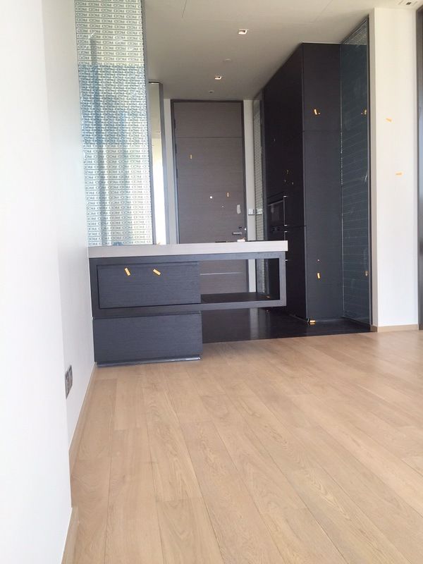 ขายห้องใหม่ราคาเท่าทุน-คอนโดมิเนียม-28-ชิดลม-ตั้งอยู่ใจกลางเมืองบน-ถนนชิดลมแท้ๆบนที่ดินแพงที่สุด