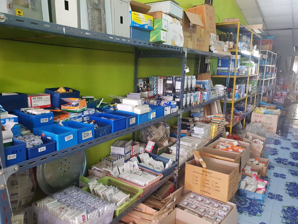 ขายหรือเซ้งกิจการ-อุปกรณ์ก่อสร้าง-อุปกรณ์ไฟฟ้า-เซ้งทั้งร้านทั้งของทั้งชั้น-ตะแกรง-หนองหิน-จังหวัดเลย