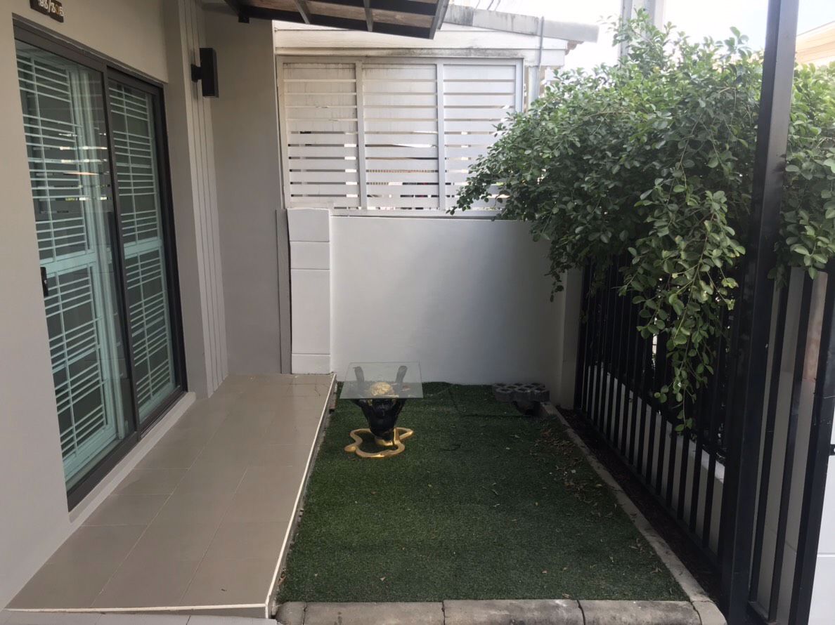 ให้เช่าทาวน์โฮม-2-ชั้น-พฤกษาวิลล์-ศรีสมาน-จอดรถสะดวก-เฟอร์นิเจอร์ครบทุกห้อง-ติดโรบินสัน-นนทบุรี