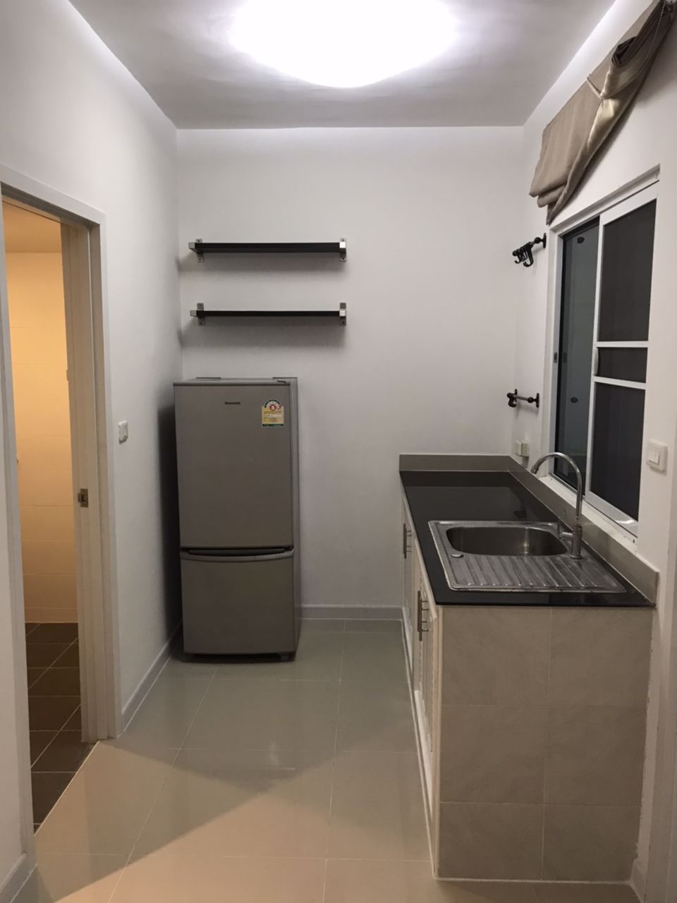 ให้เช่าทาวน์โฮม-2-ชั้น-พฤกษาวิลล์-ศรีสมาน-จอดรถสะดวก-เฟอร์นิเจอร์ครบทุกห้อง-ติดโรบินสัน-นนทบุรี