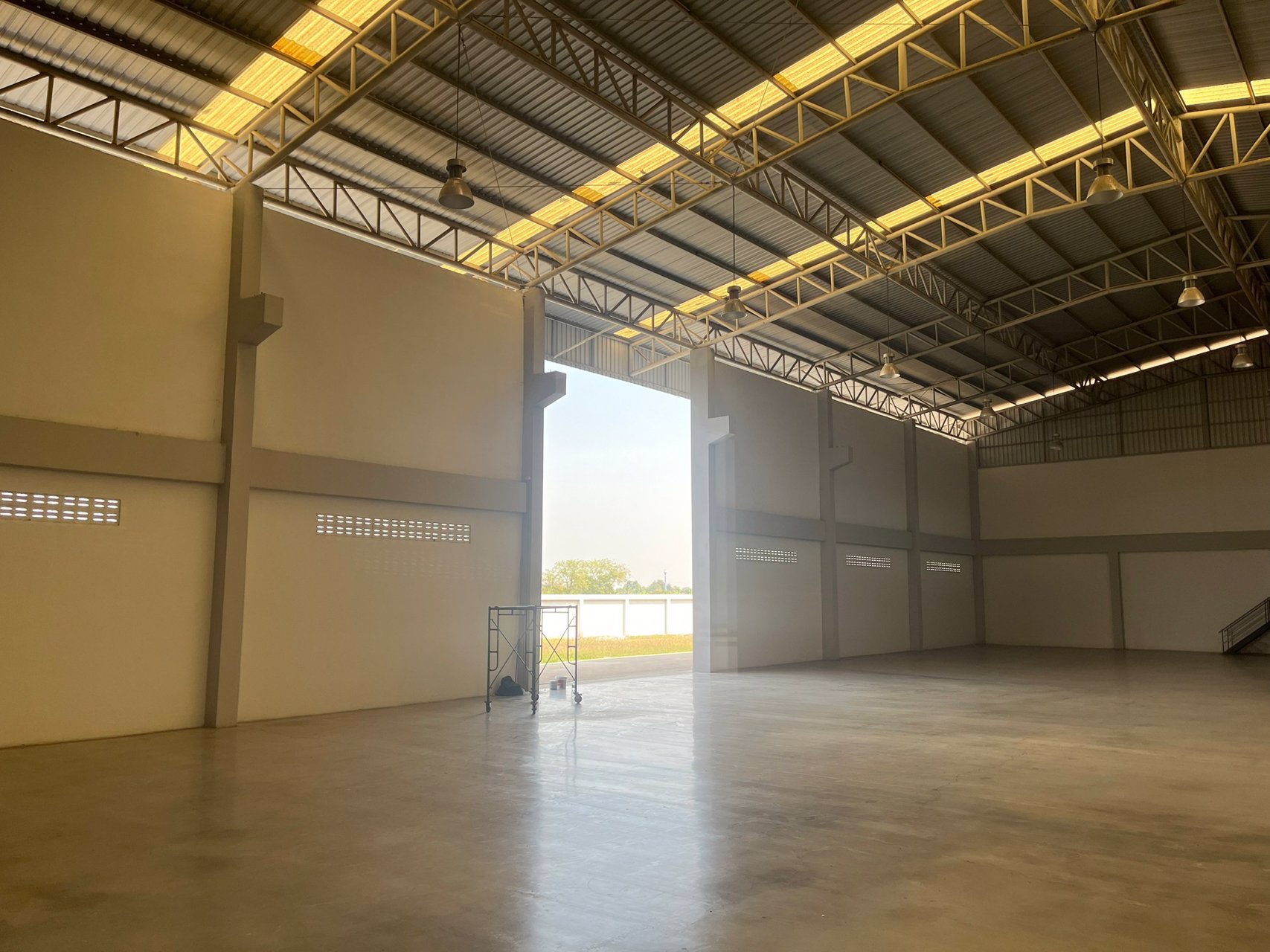 โรงงานสำเร็จรูปพร้อมสำนักงาน