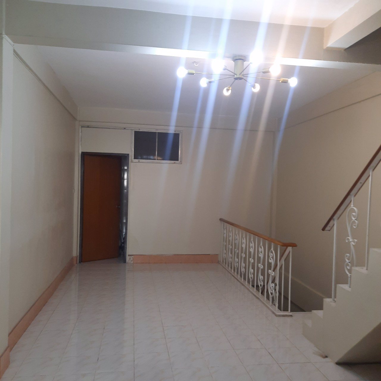 ตึกแถว-ให้เช่า-4-ชั้นล่าง-ย่านบรรทัดทอง-ใกล้-มจุฬา-สยาม-mbk-หัวลำโพง