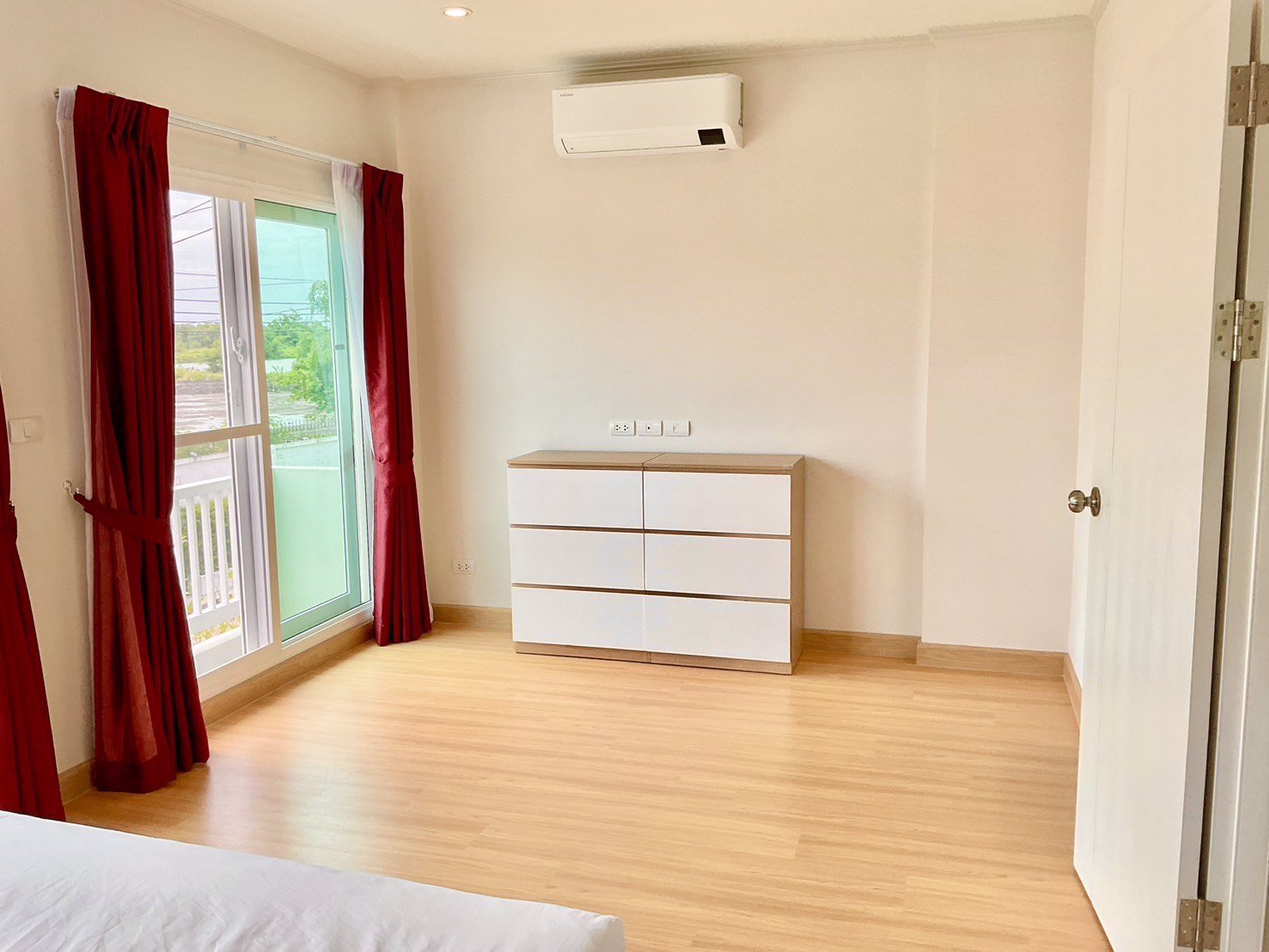 ขายบ้าน-เจ้าของบ้านขายเอง-บ้านแฝด-หมู่บ้านศุภาลัย-ไพรด์-ประชาอุทิศ-ซอยประชาสามัคคี-กระทิงแดง-พระ