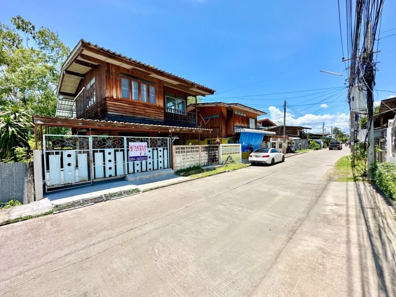 ขายด่วน-บ้านไม้-2ชั้น-ใกล้แม่น้ำปิง-ตาก-