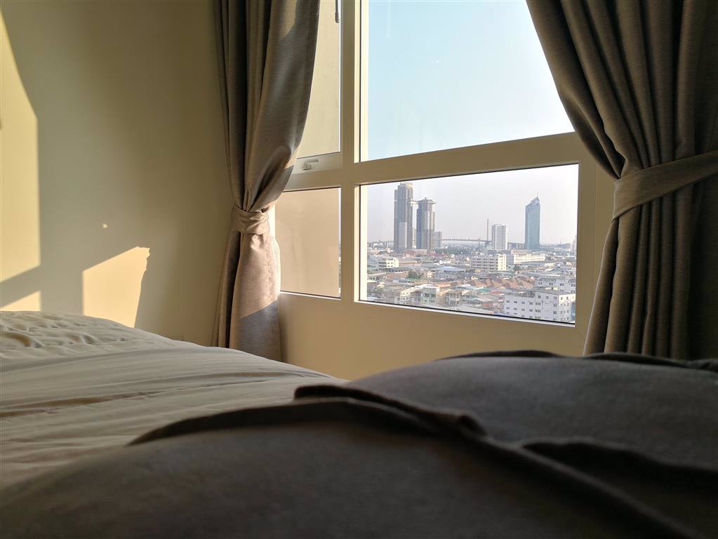 ให้เช่าคอนโดใหม่ย่านสาทร-อยู่ติดถนนใหญ่ใกล้ทางด่วน-ตกแต่งเฟอร์นิเจอร์และมีเครื่องใช้ไฟฟ้าครบ