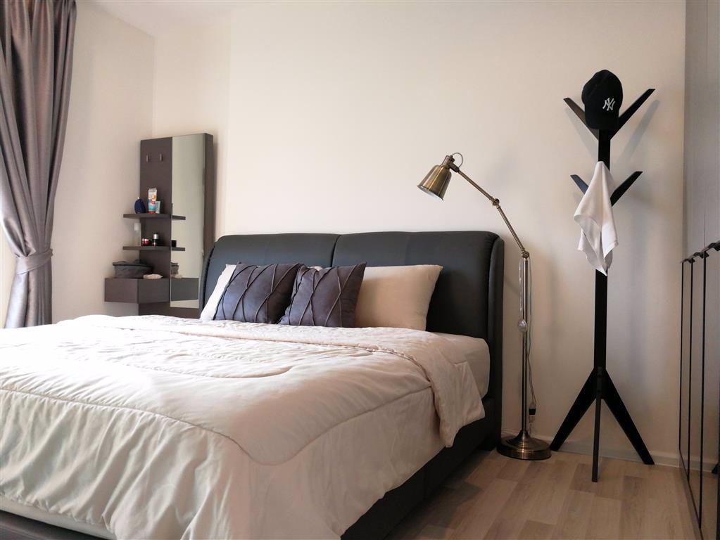 ให้เช่าคอนโดใหม่ย่านสาทร-อยู่ติดถนนใหญ่ใกล้ทางด่วน-ตกแต่งเฟอร์นิเจอร์และมีเครื่องใช้ไฟฟ้าครบ