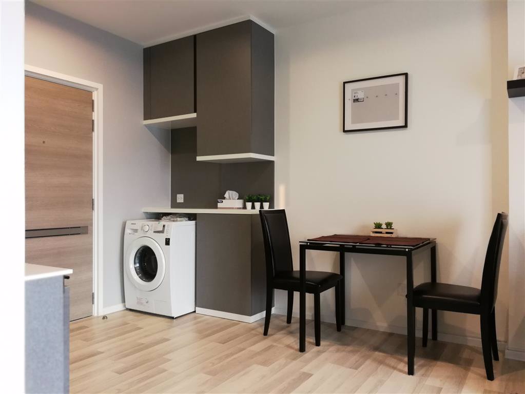 ให้เช่าคอนโดใหม่ย่านสาทร-อยู่ติดถนนใหญ่ใกล้ทางด่วน-ตกแต่งเฟอร์นิเจอร์และมีเครื่องใช้ไฟฟ้าครบ