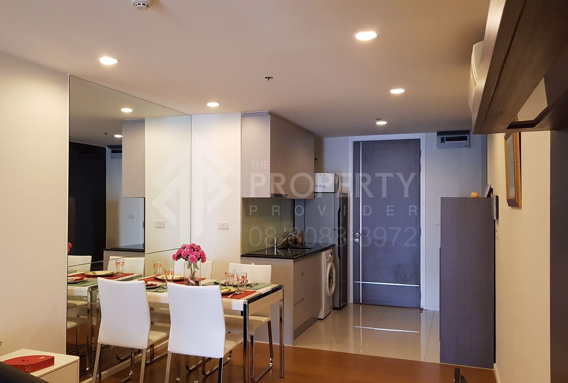 ให้เช่า-คอนโด-15-sukhumvit-residences-ถึง-bts-สถานีนานาเพียง-400-เมตร