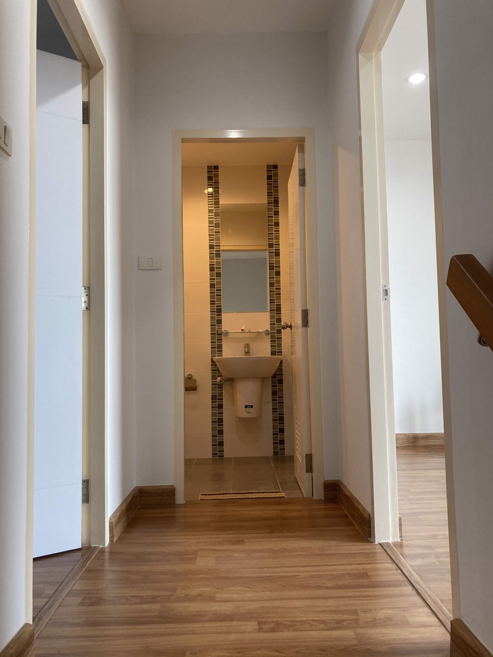 ขาย-ทาวน์โฮม-3-ชั้น-มายด์-ฮอฟฟ์-ร่มเกล้า-สุวรรณภูมิ