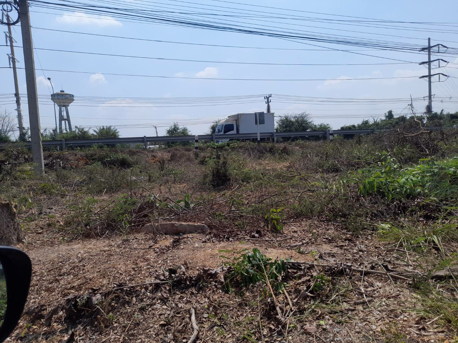 ขายที่ดินติดถนนใหญ่-1-งาน-20-ตรว-ตไผ่หูช้าง-อบางเลน-จนครปฐม