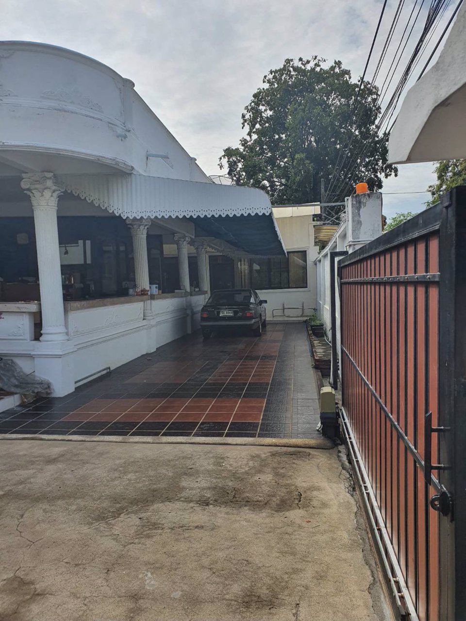 ขายที่ดินพร้อมสิ่งปลูกสร้าง-209-ตารางวา-อยู่ห่างจากรถไฟฟ้า-bts-พหลโยธิน-59-400เมตร-เดินทางสะดวกใกล้ส