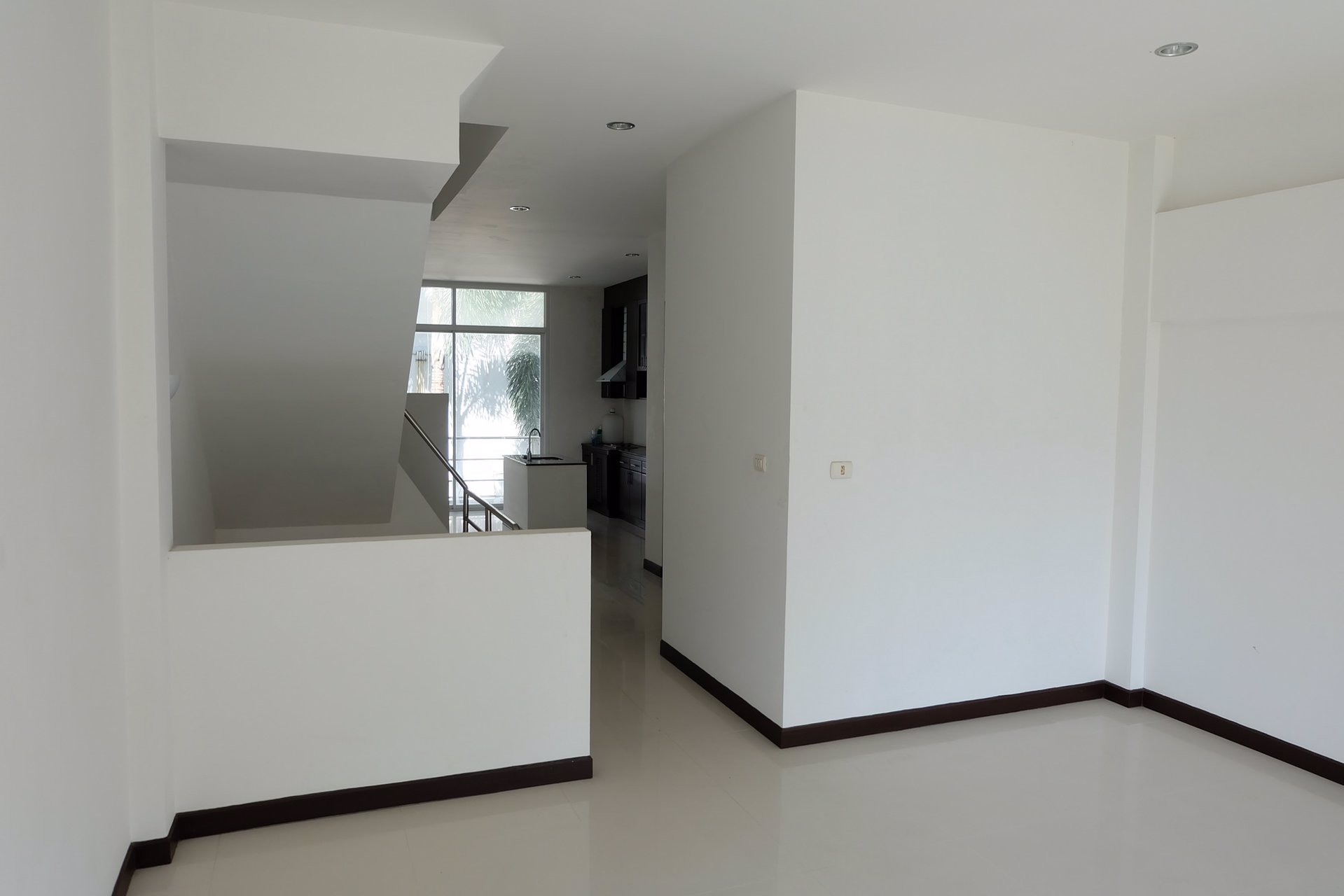 ขายด่วน-อาคารพาณิชย์-3-ชั้น-ภูเก็ต-ใกล้หาดกะตะ