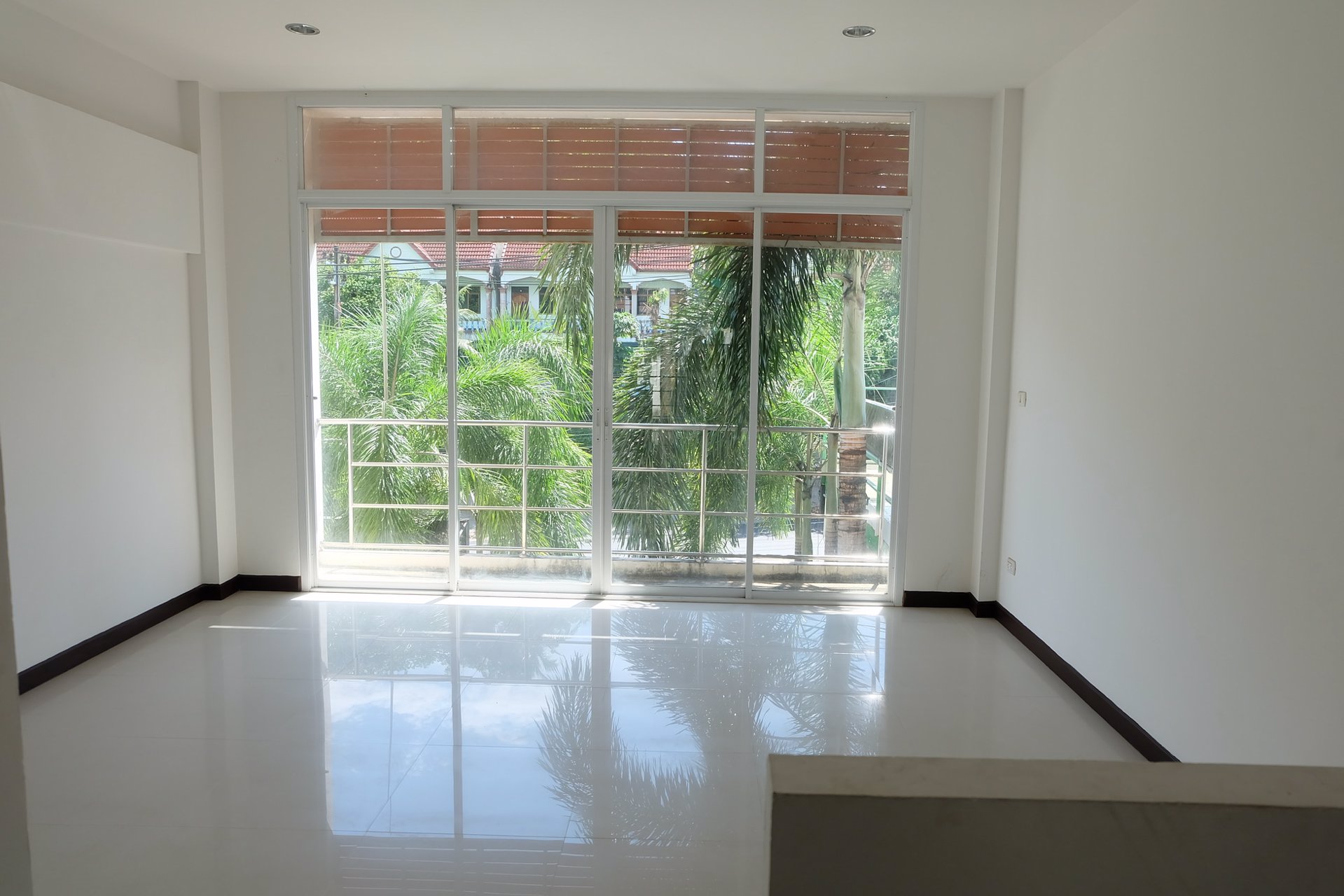 ขายด่วน-อาคารพาณิชย์-3-ชั้น-ภูเก็ต-ใกล้หาดกะตะ