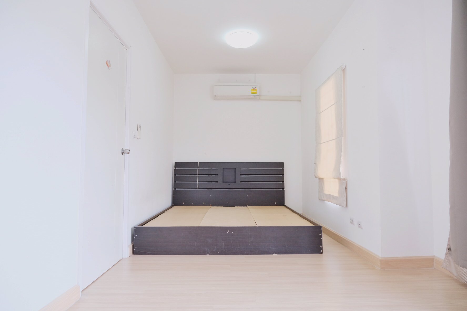 ขาย-ทาวน์เฮ้าส์-มพฤกษาวิลล์-38-1-กิ่งแก้ว-หนามแดง-เนื้อที่-237-ตรว-219-ล้าน-หลังมุม