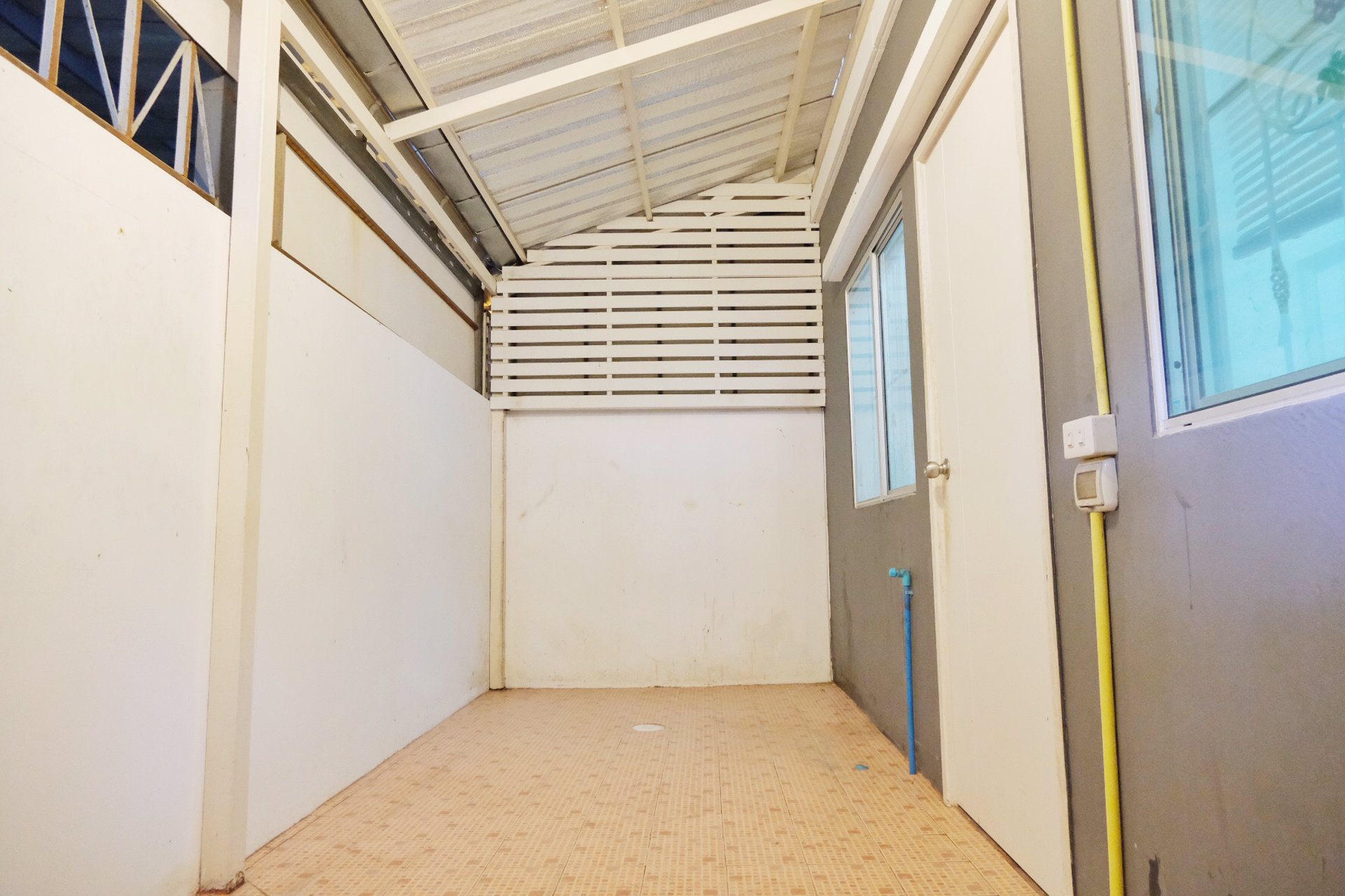 ขาย-ทาวน์เฮ้าส์-มพฤกษาวิลล์-38-1-กิ่งแก้ว-หนามแดง-เนื้อที่-237-ตรว-219-ล้าน-หลังมุม