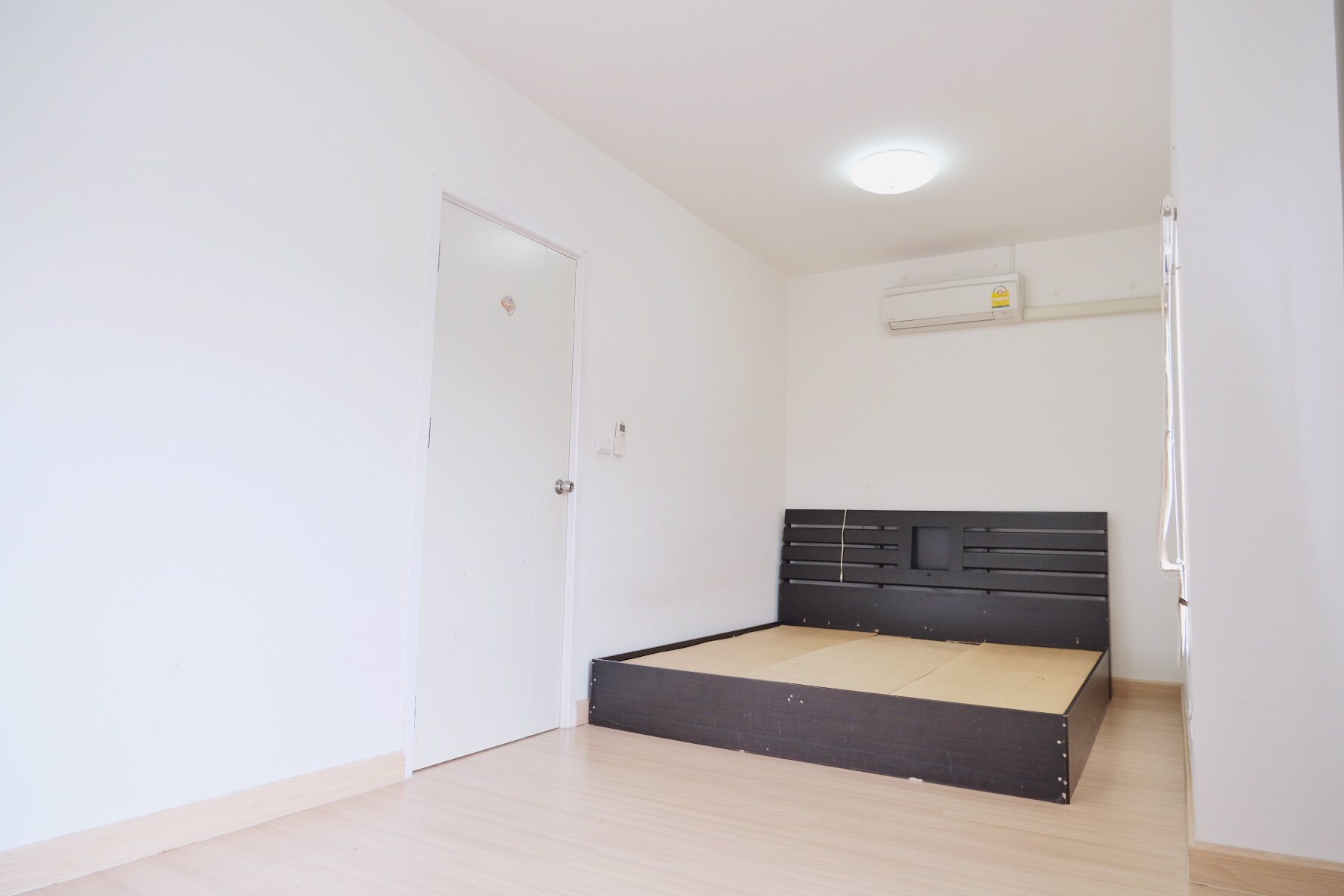 ขาย-ทาวน์เฮ้าส์-มพฤกษาวิลล์-38-1-กิ่งแก้ว-หนามแดง-เนื้อที่-237-ตรว-219-ล้าน-หลังมุม