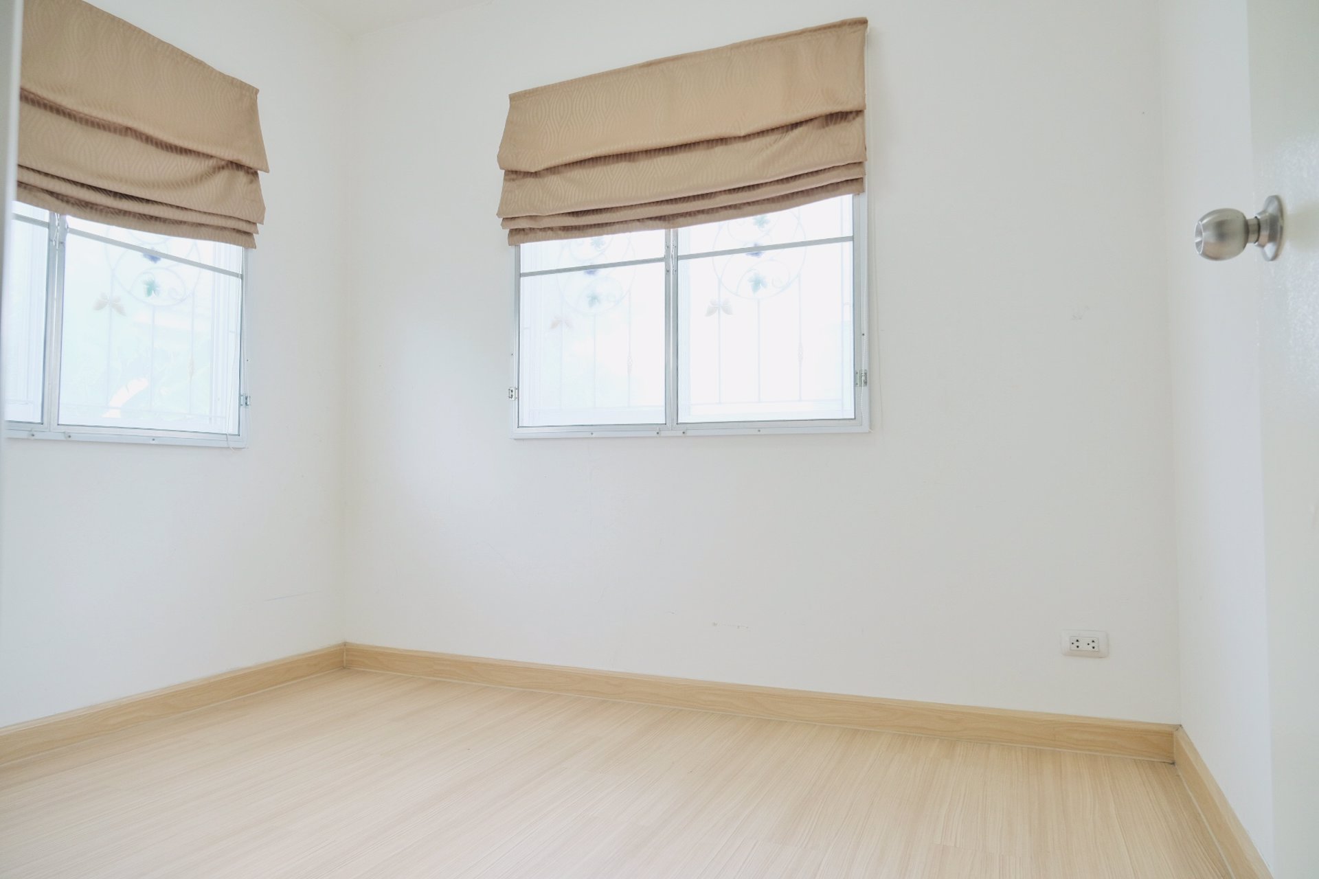 ขาย-ทาวน์เฮ้าส์-มพฤกษาวิลล์-38-1-กิ่งแก้ว-หนามแดง-เนื้อที่-237-ตรว-219-ล้าน-หลังมุม