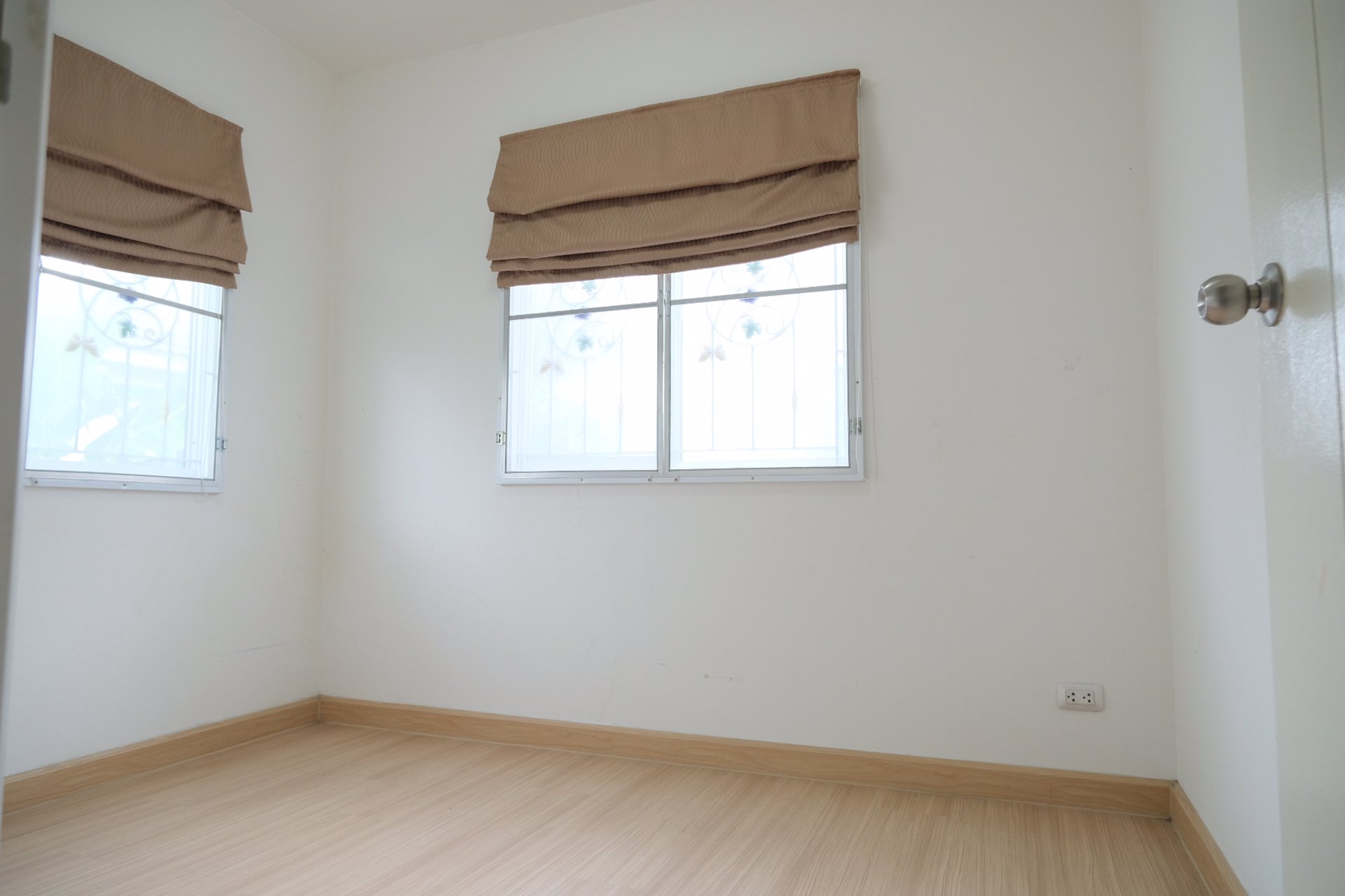 ขาย-ทาวน์เฮ้าส์-มพฤกษาวิลล์-38-1-กิ่งแก้ว-หนามแดง-เนื้อที่-237-ตรว-219-ล้าน-หลังมุม