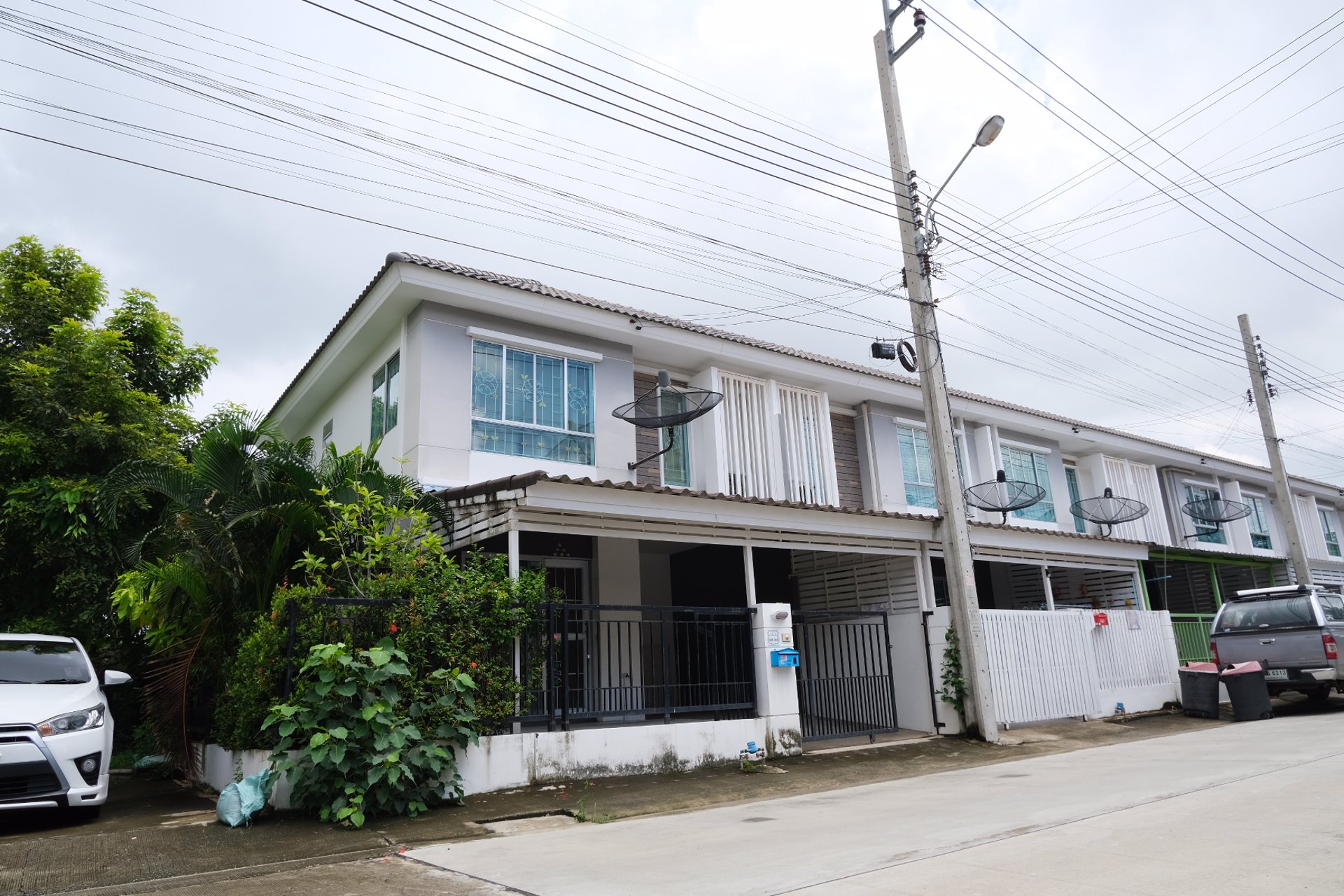 ขาย-ทาวน์เฮ้าส์-มพฤกษาวิลล์-38-1-กิ่งแก้ว-หนามแดง-เนื้อที่-237-ตรว-219-ล้าน-หลังมุม